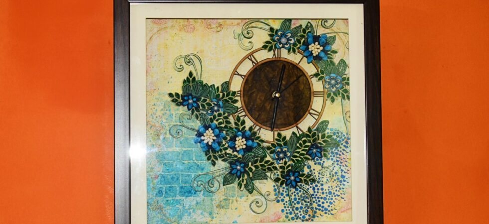 Handmade clock with quilling